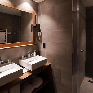 Mountain View Room